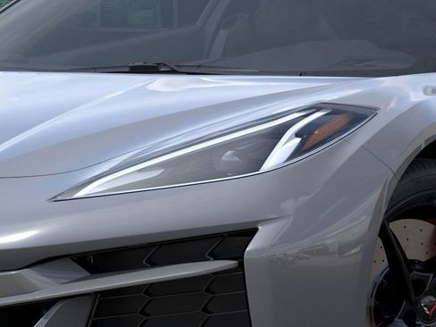 New 2025 Chevrolet Corvette E-Ray image 10