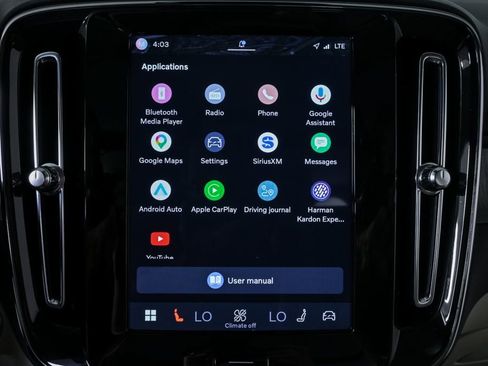 Used 2024 Volvo XC40 B5 Ultimate w/ Protection Package Premier image 16