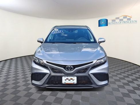 Used 2022 Toyota Camry SE AWD/4WD image 2