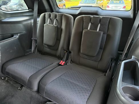 Used 2014 Ford Explorer XLT AWD/4WD image 24