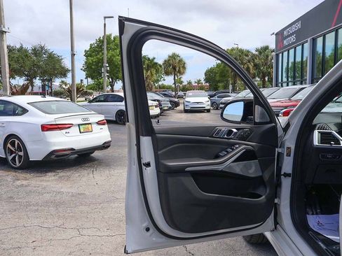 Used 2023 BMW X7 M60i w/ Executive Package AWD/4WD image 32