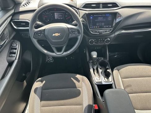 Used 2023 Chevrolet TrailBlazer LT w/ Convenience Package FWD image 19