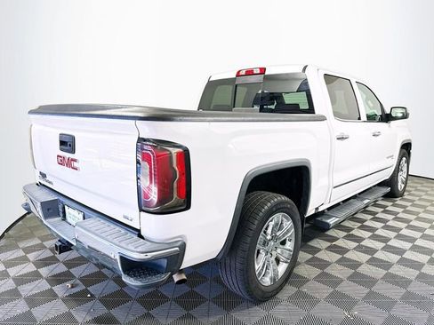 Used 2018 GMC Sierra 1500 SLT w/ Enhanced Driver Alert Package image 8