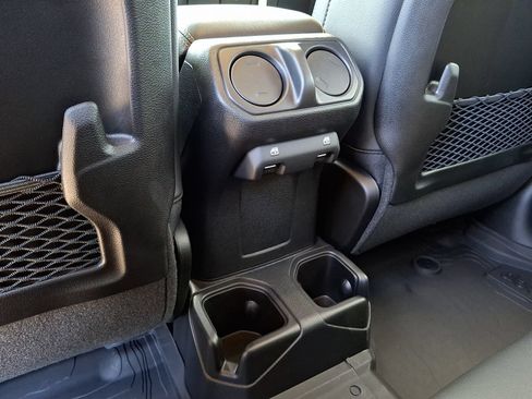 New 2026 Jeep Gladiator Sport AWD/4WD image 7