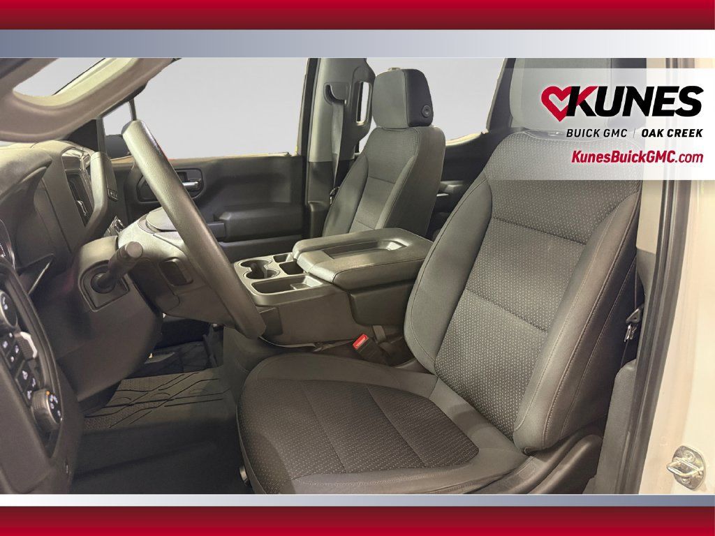 Used 2021 Chevrolet Silverado 1500 Custom w/ Custom Max Trailering Package AWD/4WD image 23