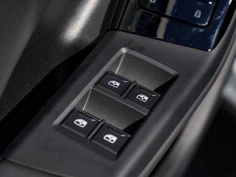 New 2025 Audi Q6 e-tron Premium image 16