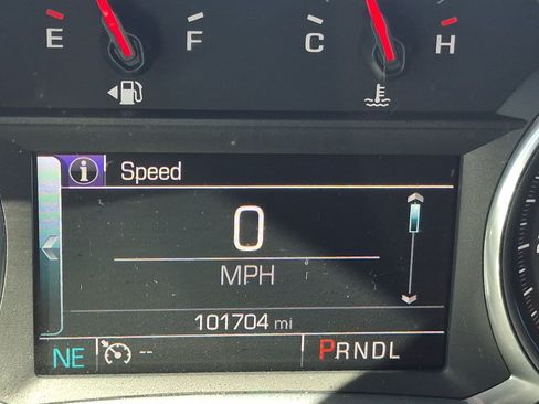 Used 2018 Chevrolet Equinox Premier FWD image 21