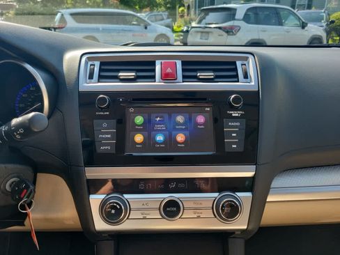 Used 2019 Subaru Outback 2.5i AWD/4WD image 13