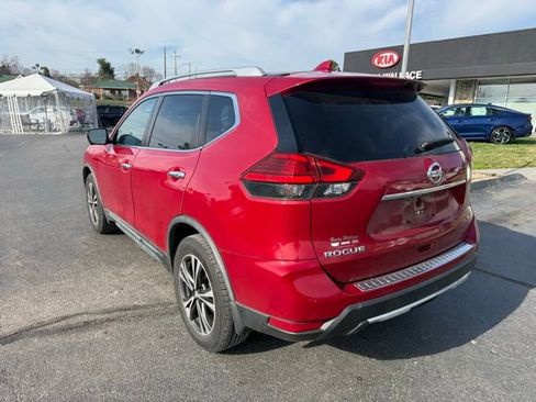 Used 2017 Nissan Rogue SL image 6