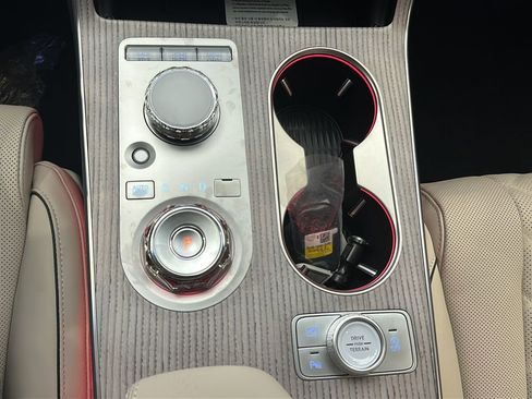 New 2026 Genesis GV80 3.5T Prestige AWD/4WD image 18