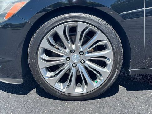 Used 2018 Buick LaCrosse Premium w/ Sun and Shade Package AWD/4WD image 11