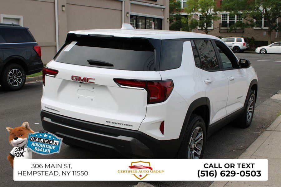 Used 2026 GMC Terrain Elevation FWD image 5