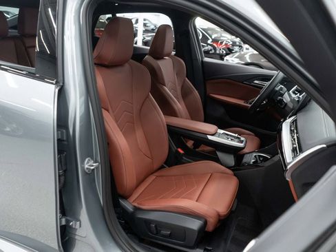 Used 2026 BMW X2 xDrive28i w/ M Sport Package image 11