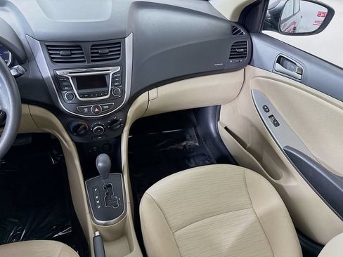 Used 2016 Hyundai Accent SE FWD image 22