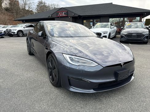 Used 2022 Tesla Model S Standard Range image 10