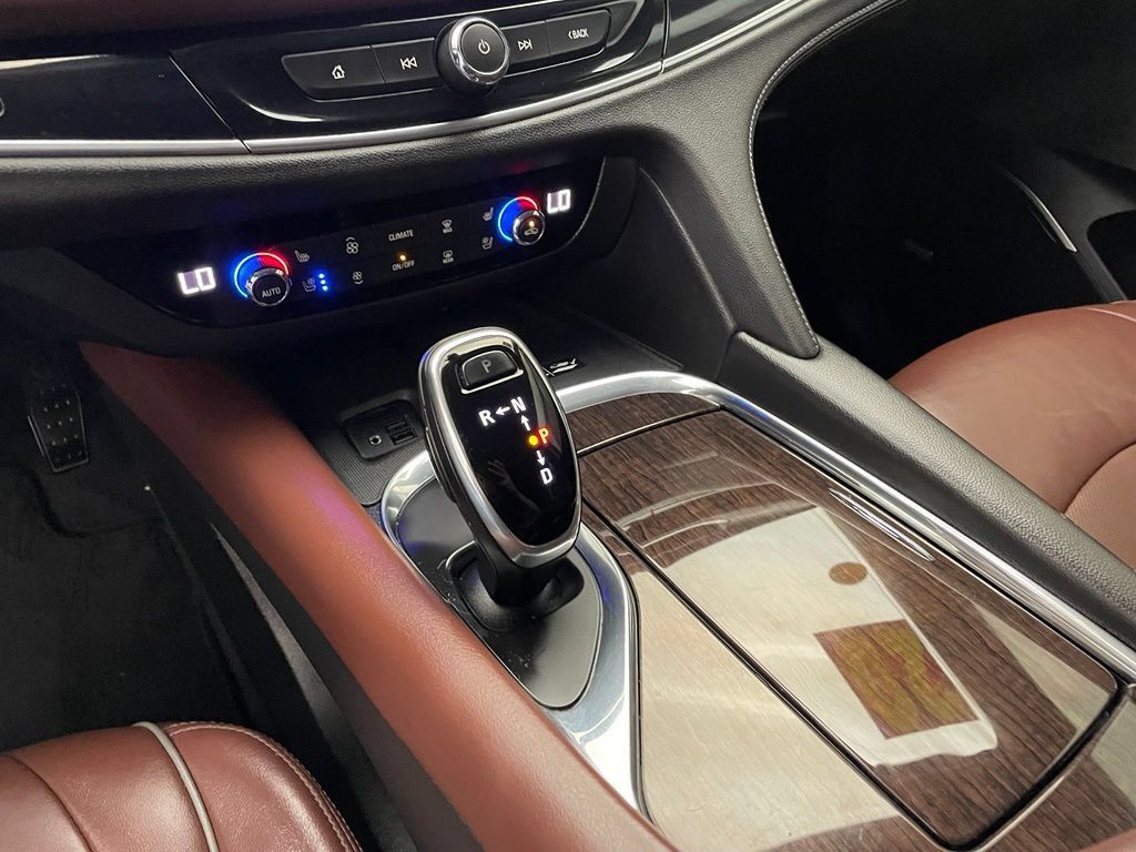 Used 2020 Buick Enclave Avenir w/ Avenir Technology Package FWD image 19