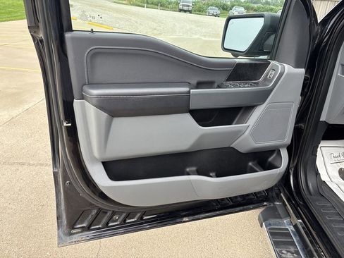 Used 2021 Ford F150 XLT w/ Equipment Group 302A High image 18