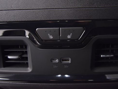 Used 2023 Chevrolet Silverado 1500 ZR2 image 43