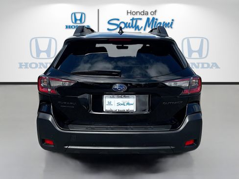 Used 2024 Subaru Outback Onyx Edition image 6