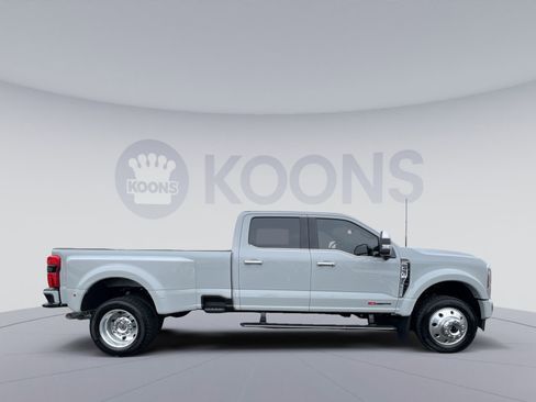 Certified 2026 Ford F450 Platinum w/ Platinum Plus Package image 8