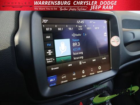 Used 2023 Jeep Renegade Latitude AWD/4WD image 19