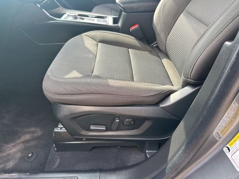Used 2023 Ford Explorer XLT RWD image 16