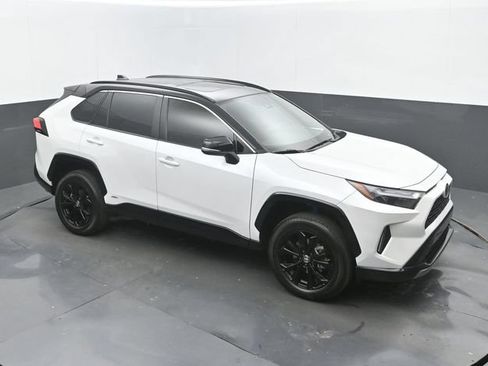 Used 2023 Toyota RAV4 XSE AWD/4WD image 28