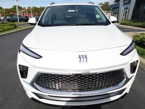 New 2026 Buick Encore GX Avenir w/ Avenir Convenience Package AWD/4WD image 9