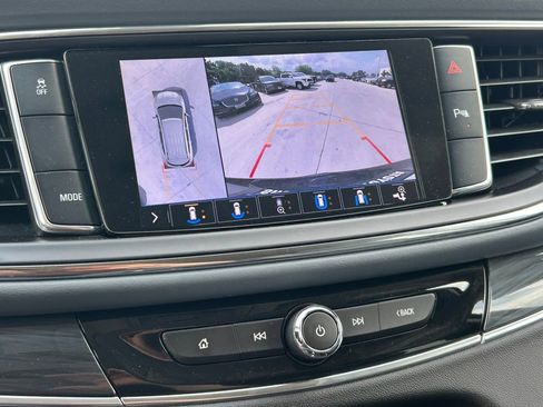 Used 2020 Buick Enclave Essence w/ Sound and Sites Package FWD image 32