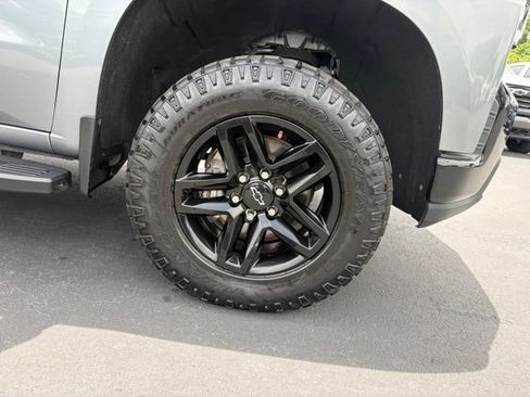 Used 2021 Chevrolet Silverado 1500 LT Trail Boss w/ Convenience Package II AWD/4WD image 8