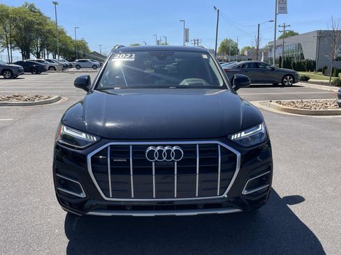 Used 2021 Audi Q5 Prestige w/ Prestige Package AWD/4WD image 2