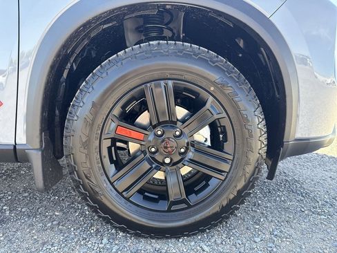 New 2026 Nissan Rogue SV image 9