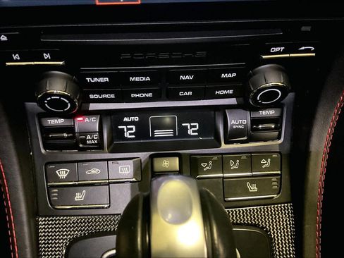 Used 2022 Porsche 718 Cayman GT4 image 33