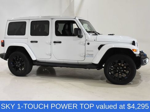 Used 2023 Jeep Wrangler Unlimited Sahara w/ Cold Weather Group AWD/4WD image 3