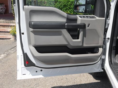 Used 2022 Ford F350 XL w/ Power Equipment Group image 16