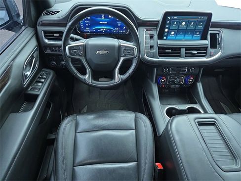 Used 2022 Chevrolet Tahoe Z71 w/ Luxury Package image 13