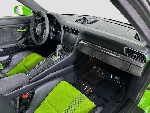 Certified 2019 Porsche 911 GT3 RS RWD image 27