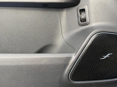 Used 2024 Mercedes-Benz GLB 250 GLB 250 image 14