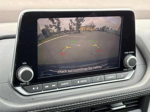 Certified 2023 Nissan Rogue SV image 22