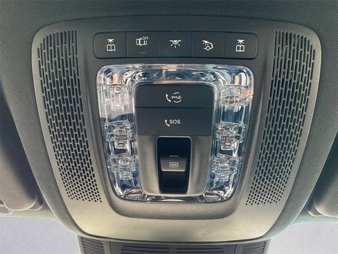 Used 2024 Mercedes-Benz GLE 450 4MATIC image 11