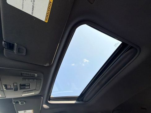 Used 2021 Toyota Sienna XLE FWD image 47