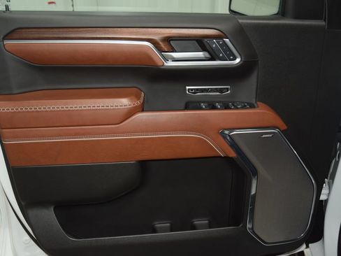 Used 2024 GMC Sierra 1500 Denali Ultimate AWD/4WD image 53