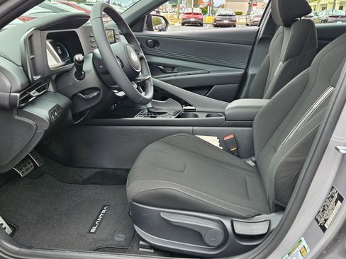 New 2026 Hyundai Elantra SEL Sport Premium FWD image 5