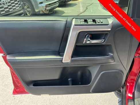 Used 2020 Toyota 4Runner SR5 Premium w/ Moonroof Package AWD/4WD image 3