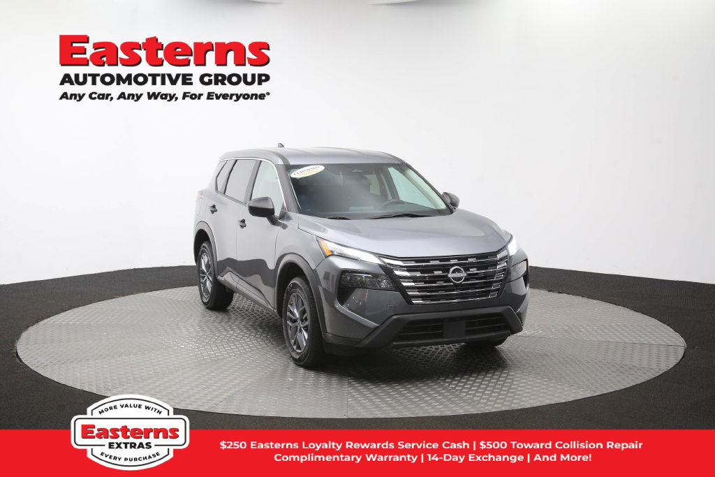 Used 2024 Nissan Rogue S AWD/4WD image 49