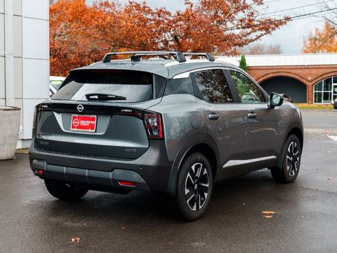 New 2026 Nissan Kicks SV w/ SV Premium Package image 6