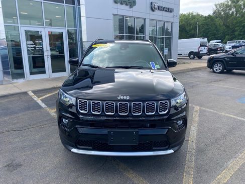 Used 2024 Jeep Compass Limited AWD/4WD image 8