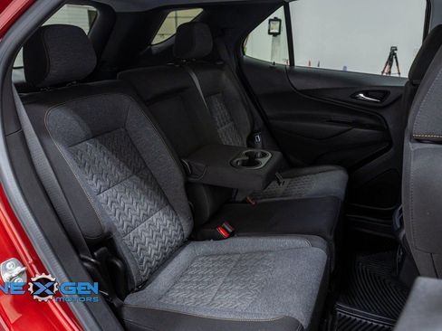 Used 2024 Chevrolet Equinox LT FWD image 33