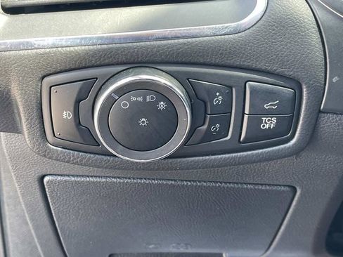 Used 2024 Ford Edge Titanium AWD/4WD image 38