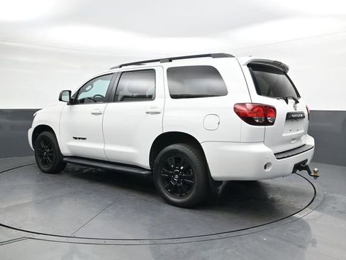 Used 2018 Toyota Sequoia TRD Sport image 7